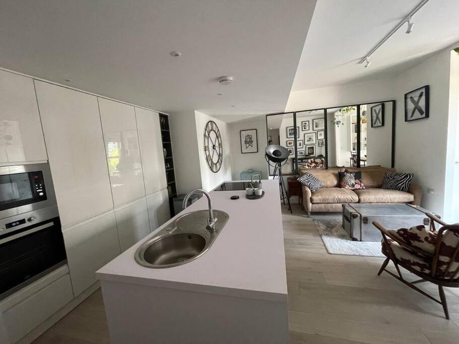Apartment Luxury 1 Bed Marina Free Parking *