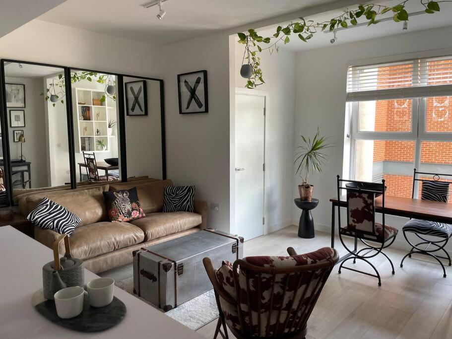 Apartamento Luxury 1 Bed Marina Free Parking